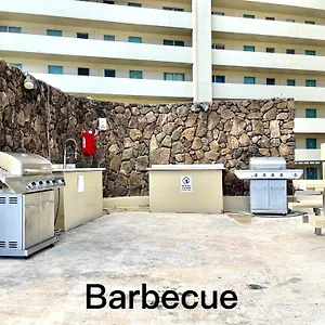 Diamond, Ocean, And Canal View Affordable Family House7person Honolulu